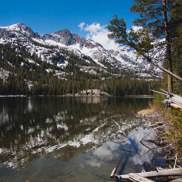 Lago de las Sombras-Caminatas en Mammoth Lakes