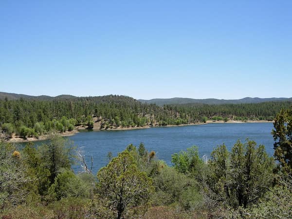 Lago del lince-lagos para explorar en Arizona
