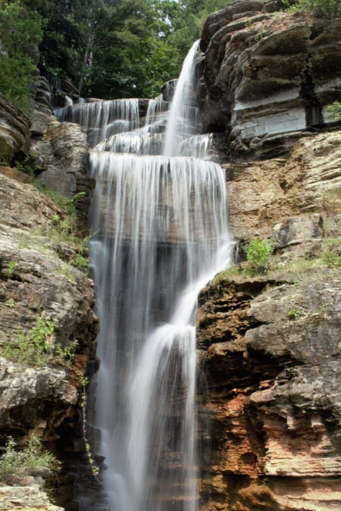 Mejores Lugares para Visitar en Julio en EE.UU Los Ozark, Misuri
