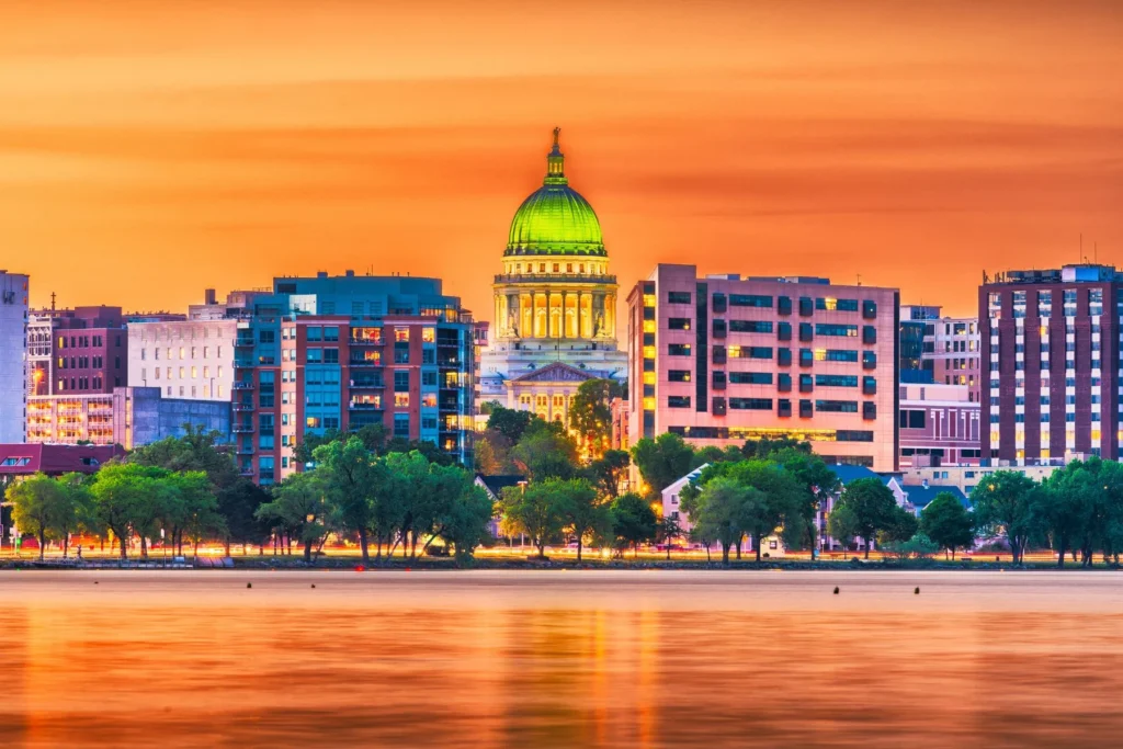 Mejores Lugares para Visitar en Julio en EE.UU Madison, Wisconsin