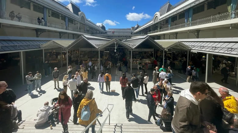 Mercado do Bolhão, Oporto, Portugal