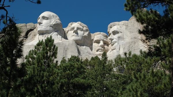 Monumento Nacional Monte Rushmore - Atracciones turísticas en Dakota del Sur