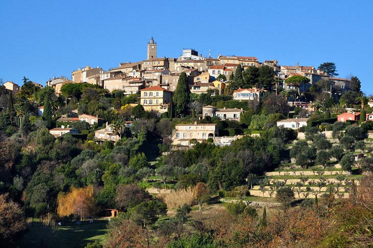 Mougins el pueblo en la cima de una colina favorito de Picasso