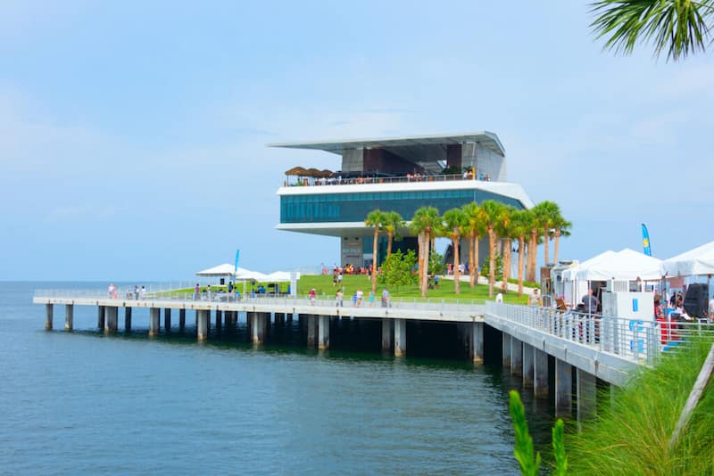 Muelle de San Petersburgo