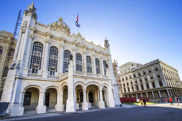 Museo de la Revolución - Lugares turísticos en La Habana