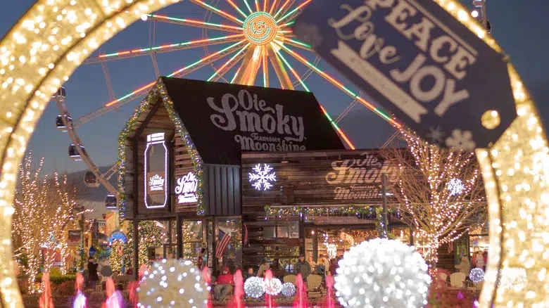 Navidad en las Montañas Humeantes de Dollywood, Tennessee