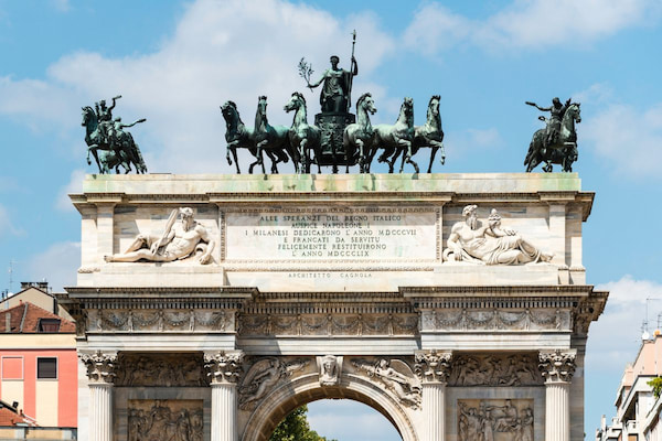 Orígenes del Arco della Pace en Milán