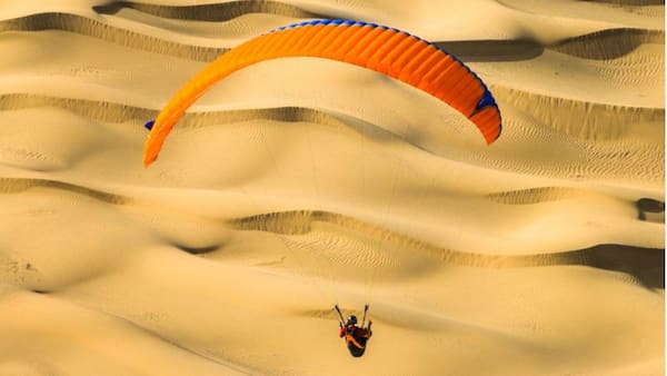 Parapente - vistas surrealistas desde arriba