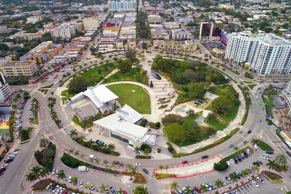 Parque de las Artes en Young Circle
