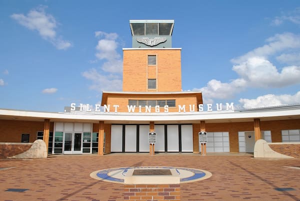 Pasa por el Museo Silent Wings