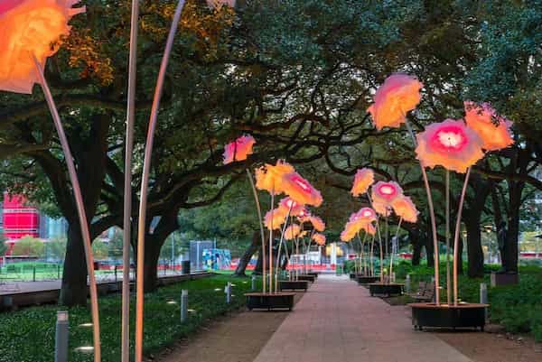 Pasar el rato en Discovery Green-lugares turísticos en houston tx gratis