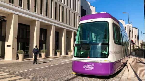 Paseando por la ciudad con el tranvía Msheireb