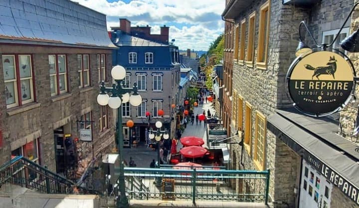Pasear por el Barrio Petit Champlain