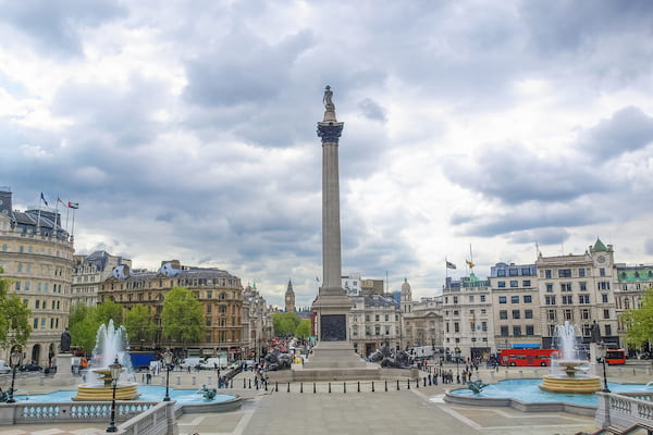 Pasee por Piccadilly Circus y Trafalgar Square