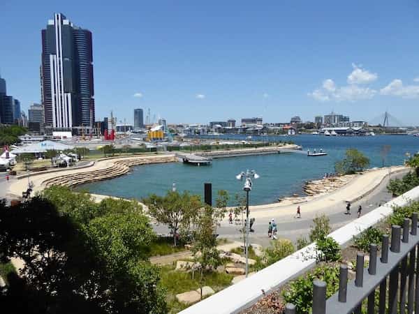 Pasee por la reserva de Barangaroo