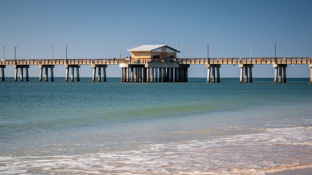 Pescar en el muelle del parque estatal Gulf