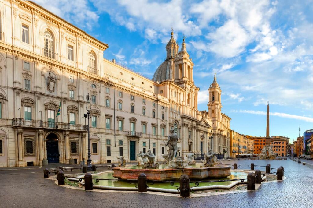 Piazza Navona Magnífica plaza barroca que embellece Roma