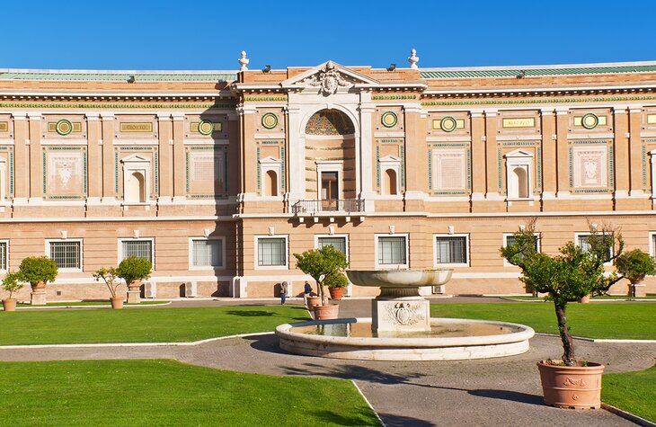 Pinacoteca-sitios turísticos del Vaticano