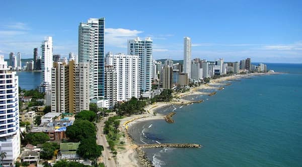 Playa de Bocagrande-Playas en Colombia