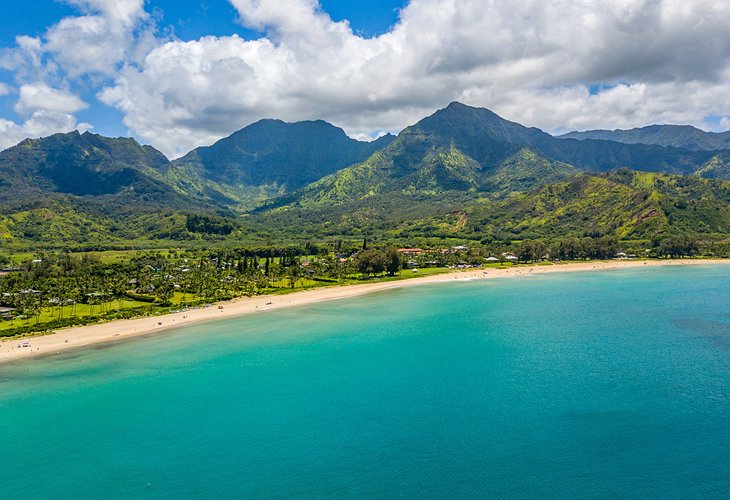 Playa de la bahía de Hanalei, Kauai

