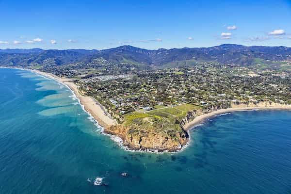 Playa estatal de Point Dume y reserva natural estatal de Point Dume
