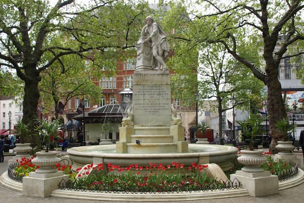 Plaza Leicester
