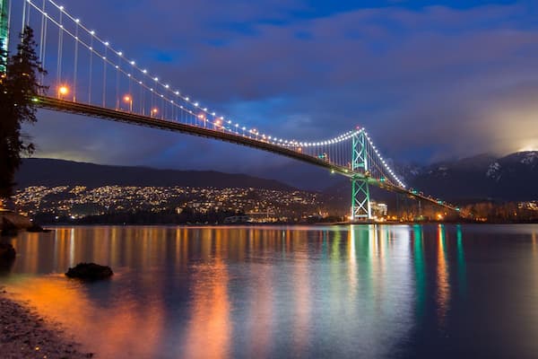 Primer plano de un puente