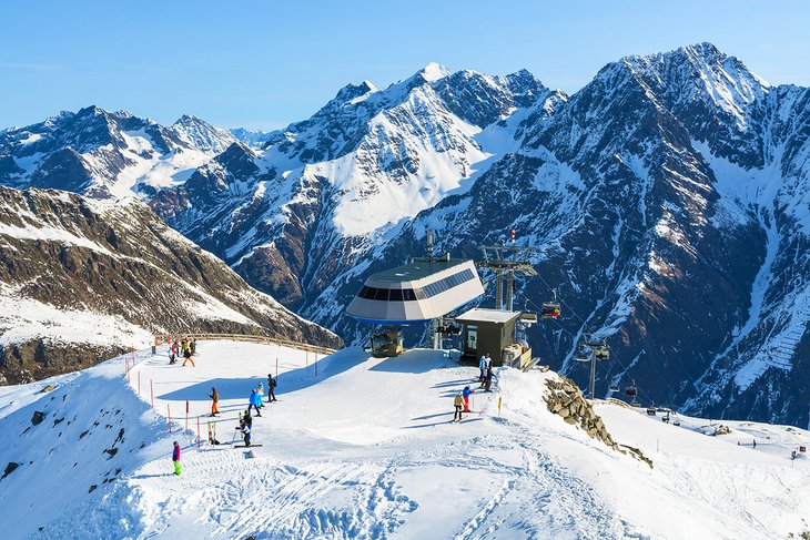 Pruebe los deportes de invierno en el glaciar más alto de Austria
