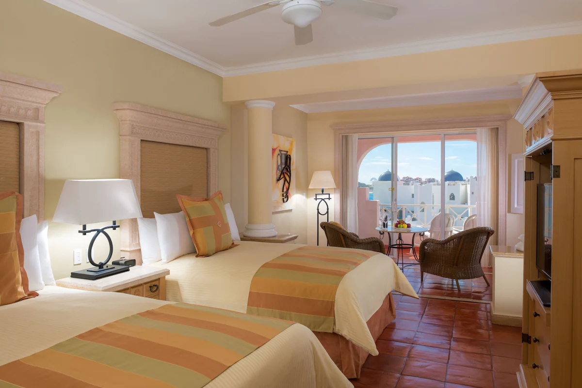Pueblo Bonito Resorts-BCS