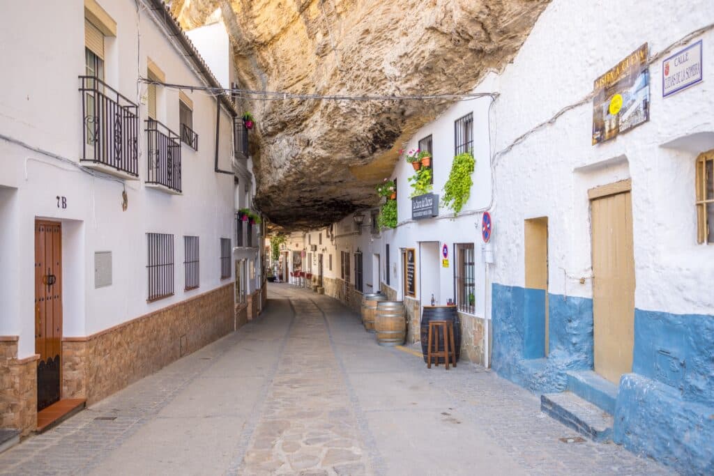 Qué hace que Setenil De Las Bodegas sea tan único