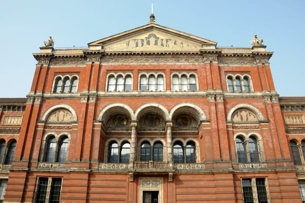 Recorre las exhibiciones de arte en el Museo Victoria and Albert