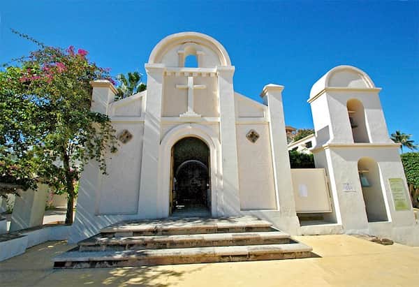 Recorrer la Iglesia de San Lucas