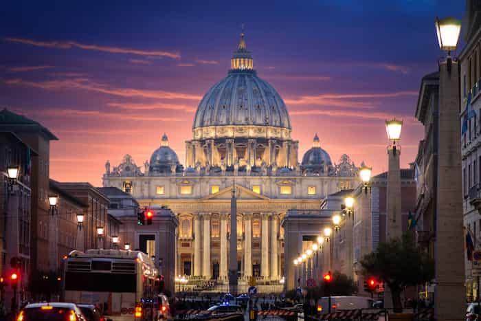 Recorrer los Museos Vaticanos