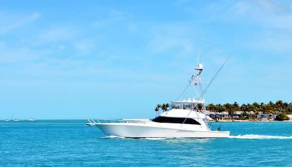 Reserva una aventura de pesca en alta mar