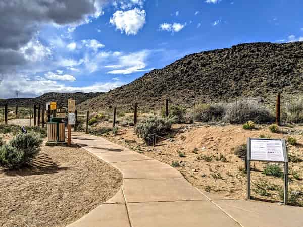 Rinconada Canyon Trail