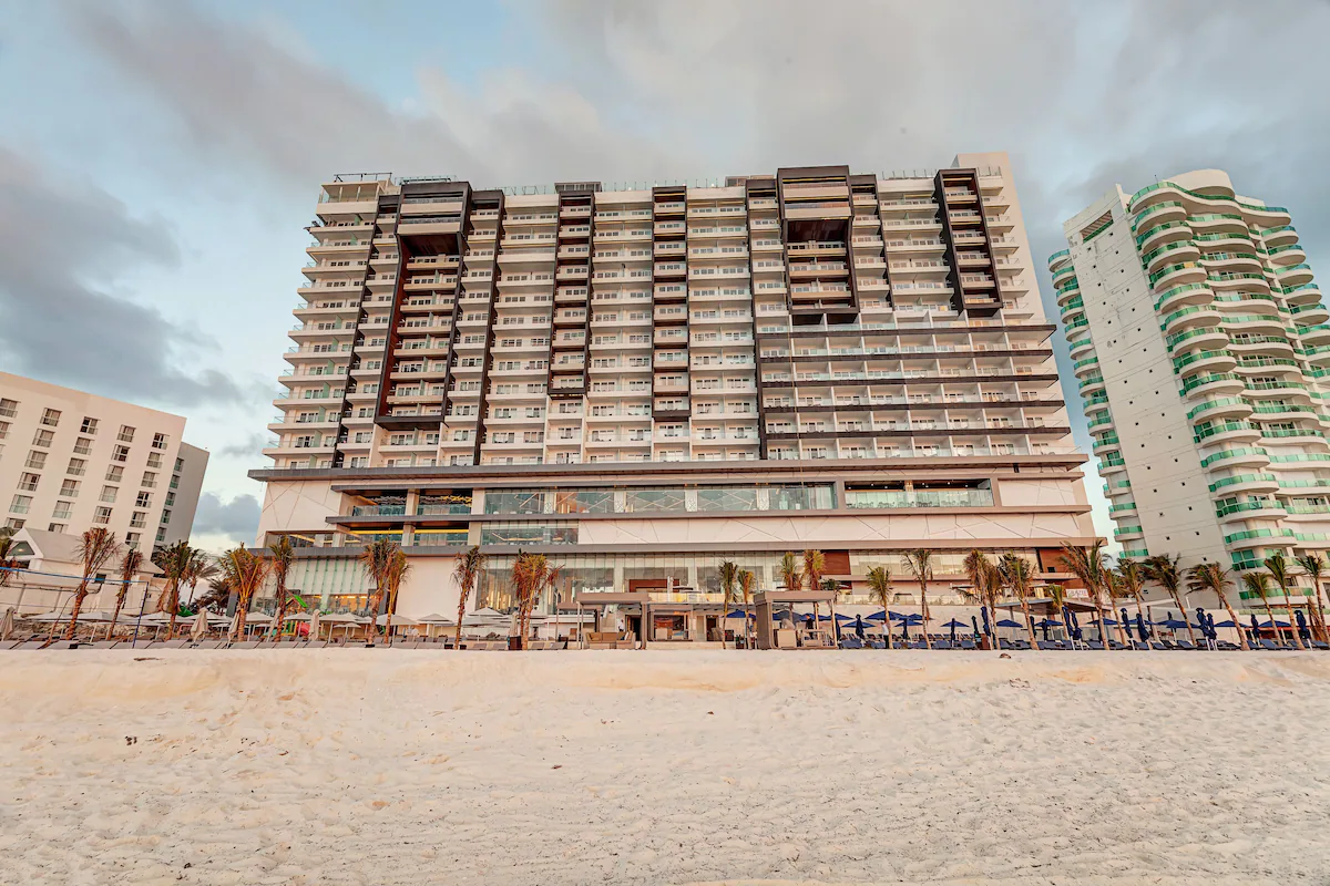 Royalton Chic Cancún-Resorts todo incluido en Cancún-1
