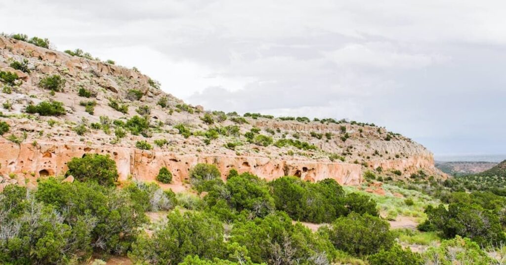 Ruta con hermosa vista del Sendero de la Montaña de Jemez