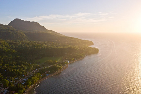 Se ve increíble desde el aire razones para visitar la isla de Camiguin en Filipinas 8
