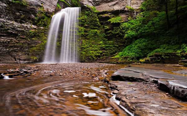 Sendero Eagle Cliff Falls-Caminatas en Finger Lake