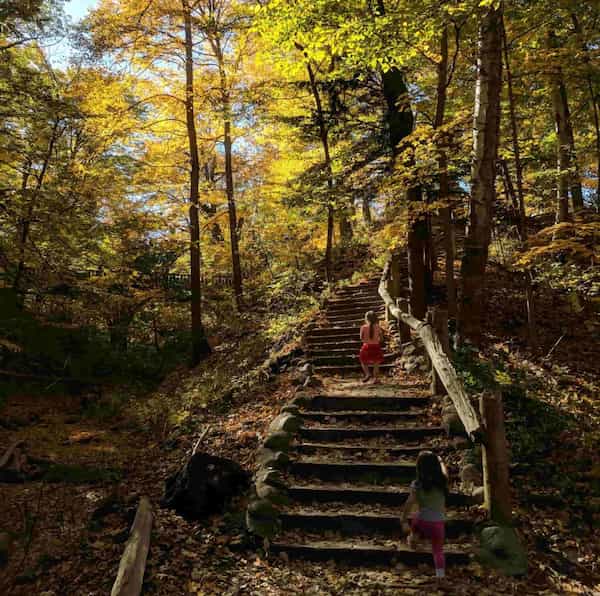 Seven Bridges Trail en el Grant Park-Lugares para ver los Colores del Otoño en Wisconsin