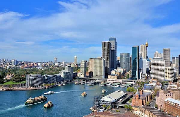 Suba a bordo de un crucero por el puerto en Circular Quay