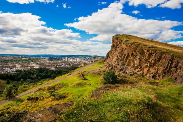 Sube a Arthur's Seat y los riscos de Salisbury