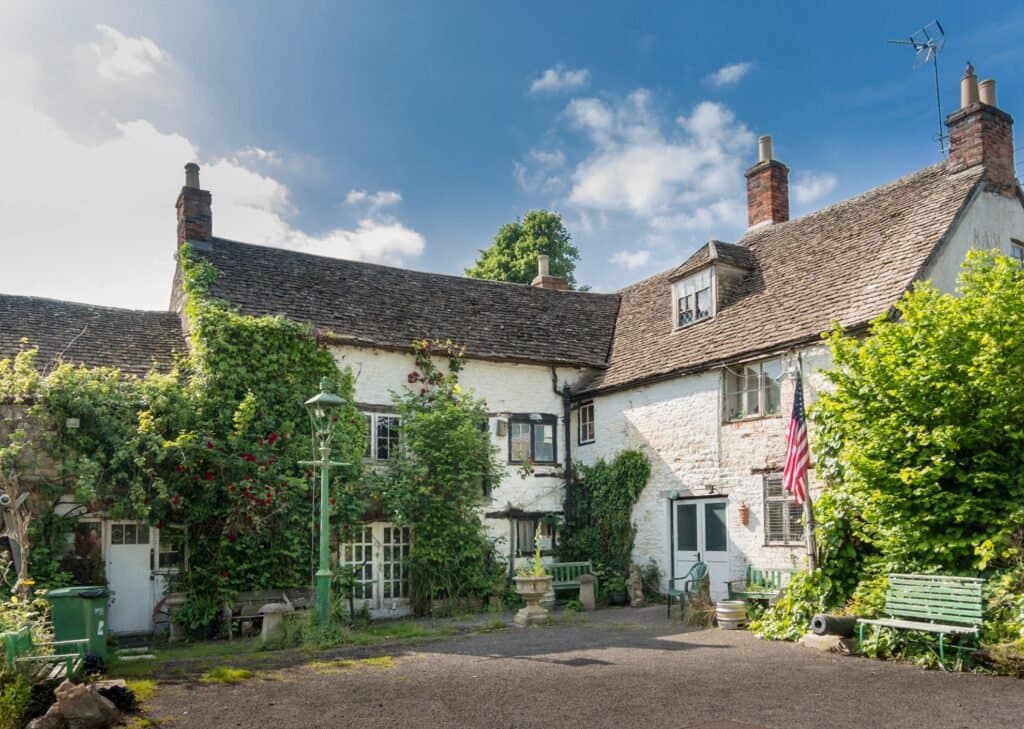 The Ancient Ram Inn
