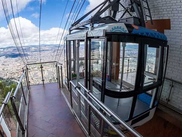 Tome el Teleférico hasta Monserrate