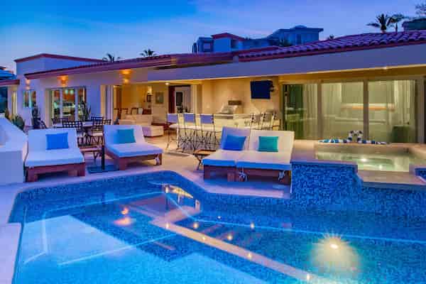 Villa del Toro Rojo-Casas Vacacionales en Cabo San Lucas
