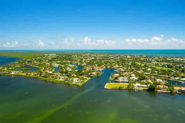 como llegar De Miami a Key Largo en avión