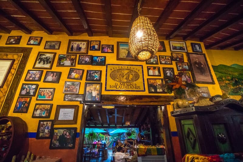 el mesón de los laureanos-mazatlán-méxico