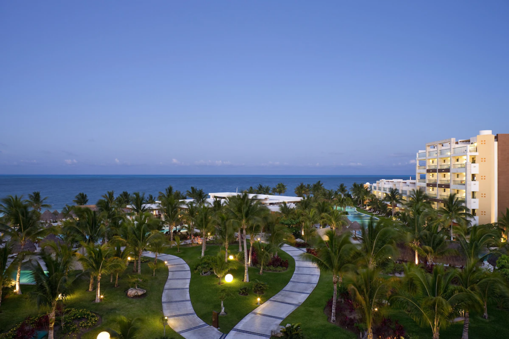 Excellence Playa Mujeres