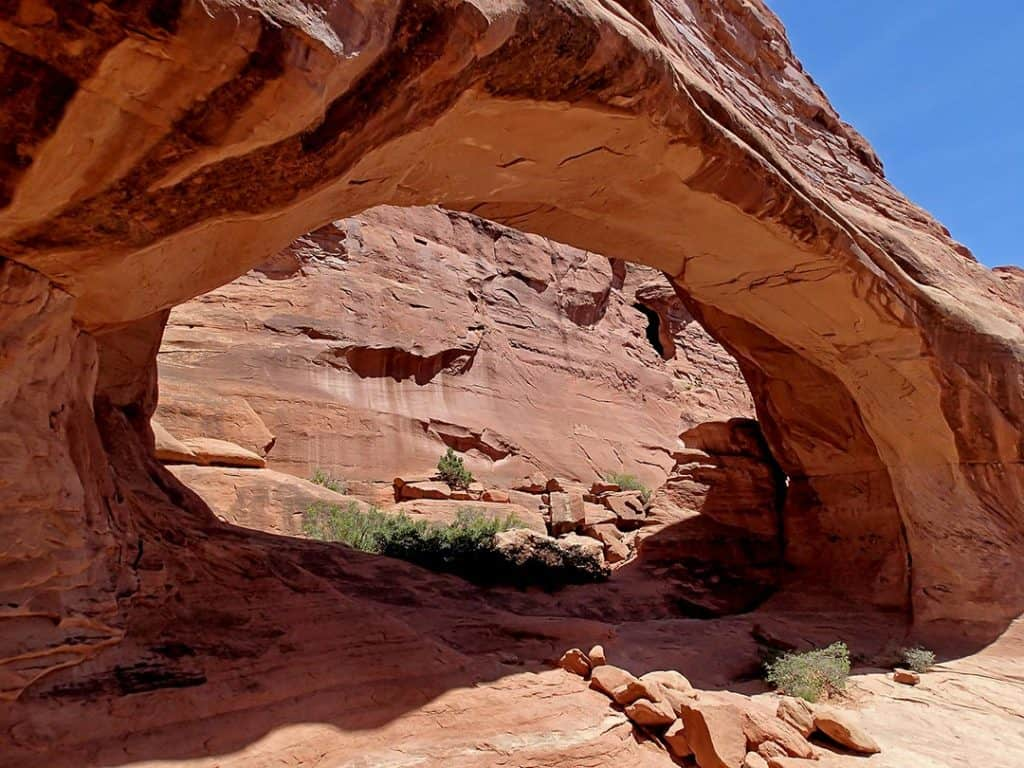 Sendero del arco de la torre