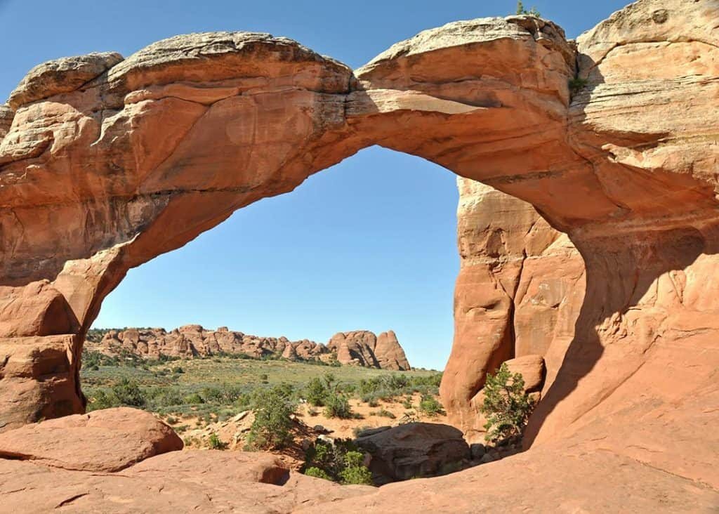 Sendero del arco roto-caminatas en el Parque Nacional Arches